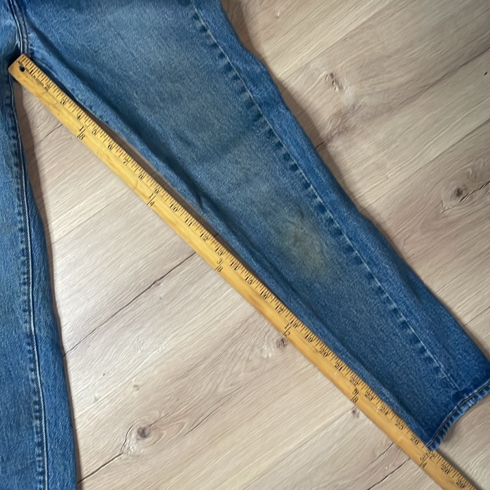 Levi's Blue Denim Jeans. size‎ 26. Leather Patch. Well Worn. - Picture 3 of 9